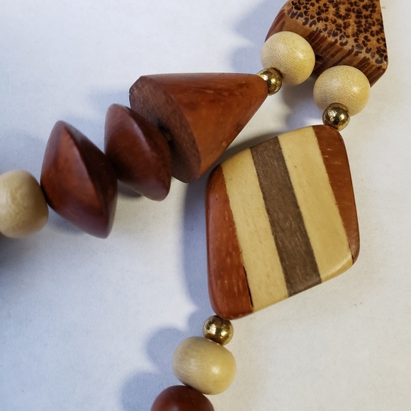 Vintage Retro Wooden Bead Necklace - Picture 4 of 5